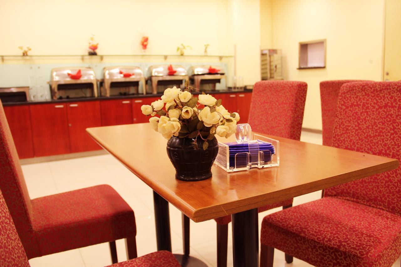 Hanting Hotel Shenyang Sujiatun Railway Station Номер фото